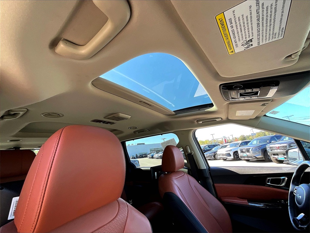 2022 Kia Carnival SX Prestige - Photo 22