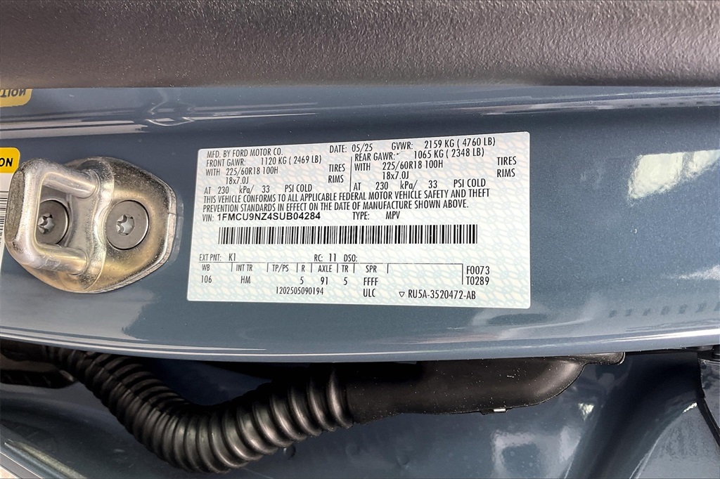 2025 Ford Escape Hybrid ST-Line Select - Photo 16