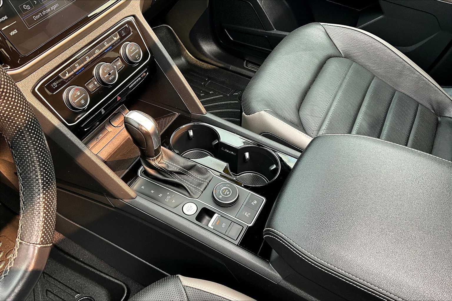 2021 Volkswagen Atlas 3.6L V6 SEL Premium R-Line - Photo 20