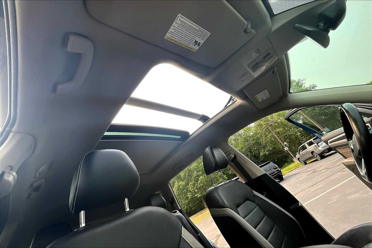 2021 Volkswagen Atlas 3.6L V6 SEL Premium R-Line - Photo 23