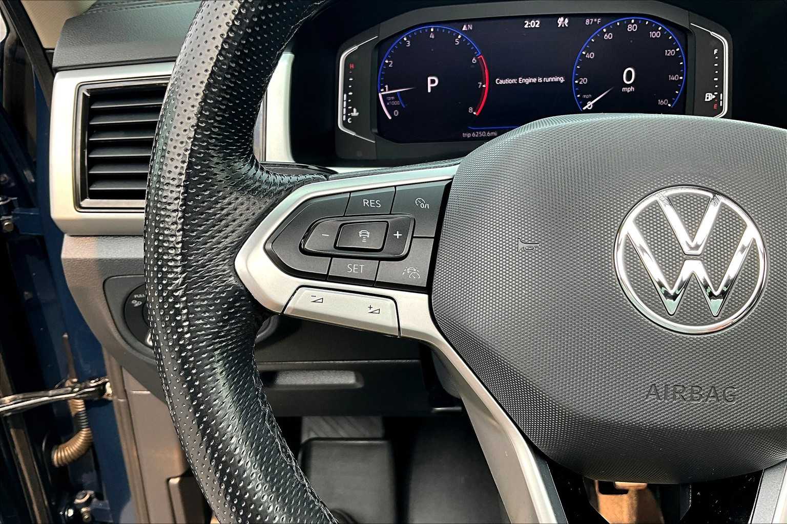 2021 Volkswagen Atlas 3.6L V6 SEL Premium R-Line - Photo 24