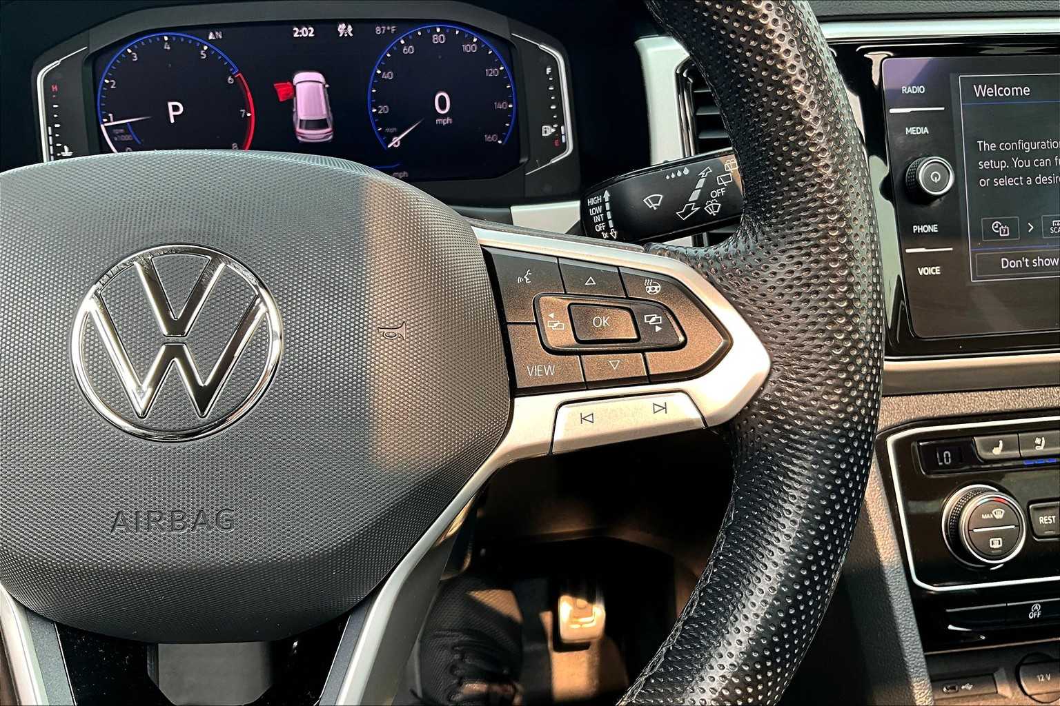 2021 Volkswagen Atlas 3.6L V6 SEL Premium R-Line - Photo 25