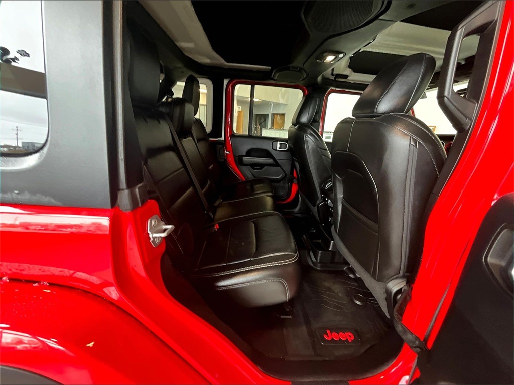 2018 Jeep Wrangler Unlimited Sahara - Photo 16