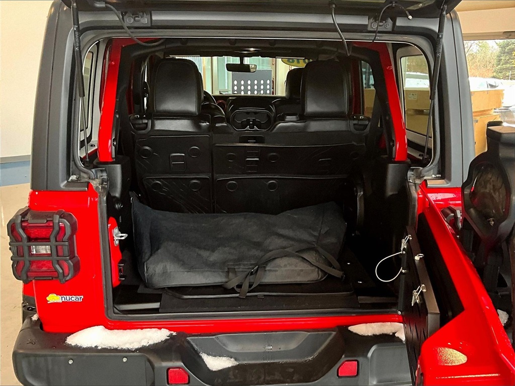 2018 Jeep Wrangler Unlimited Sahara - Photo 35