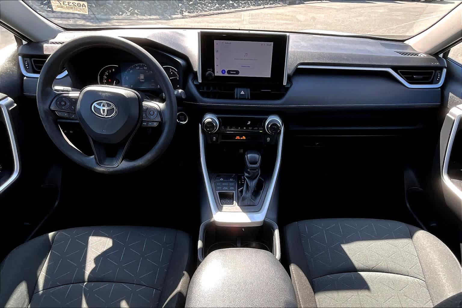 2023 Toyota RAV4 XLE - Photo 41