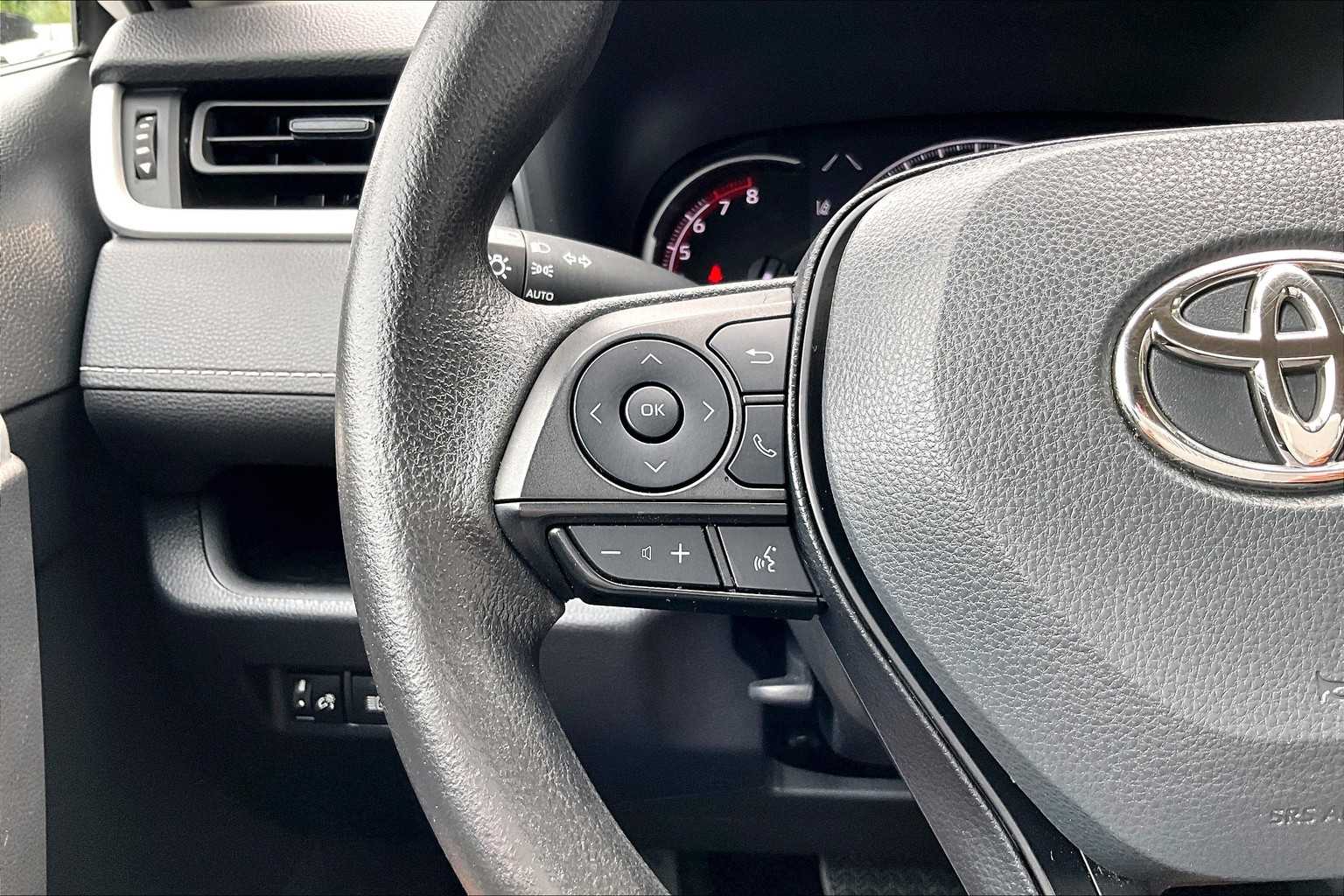 2023 Toyota RAV4 XLE - Photo 44