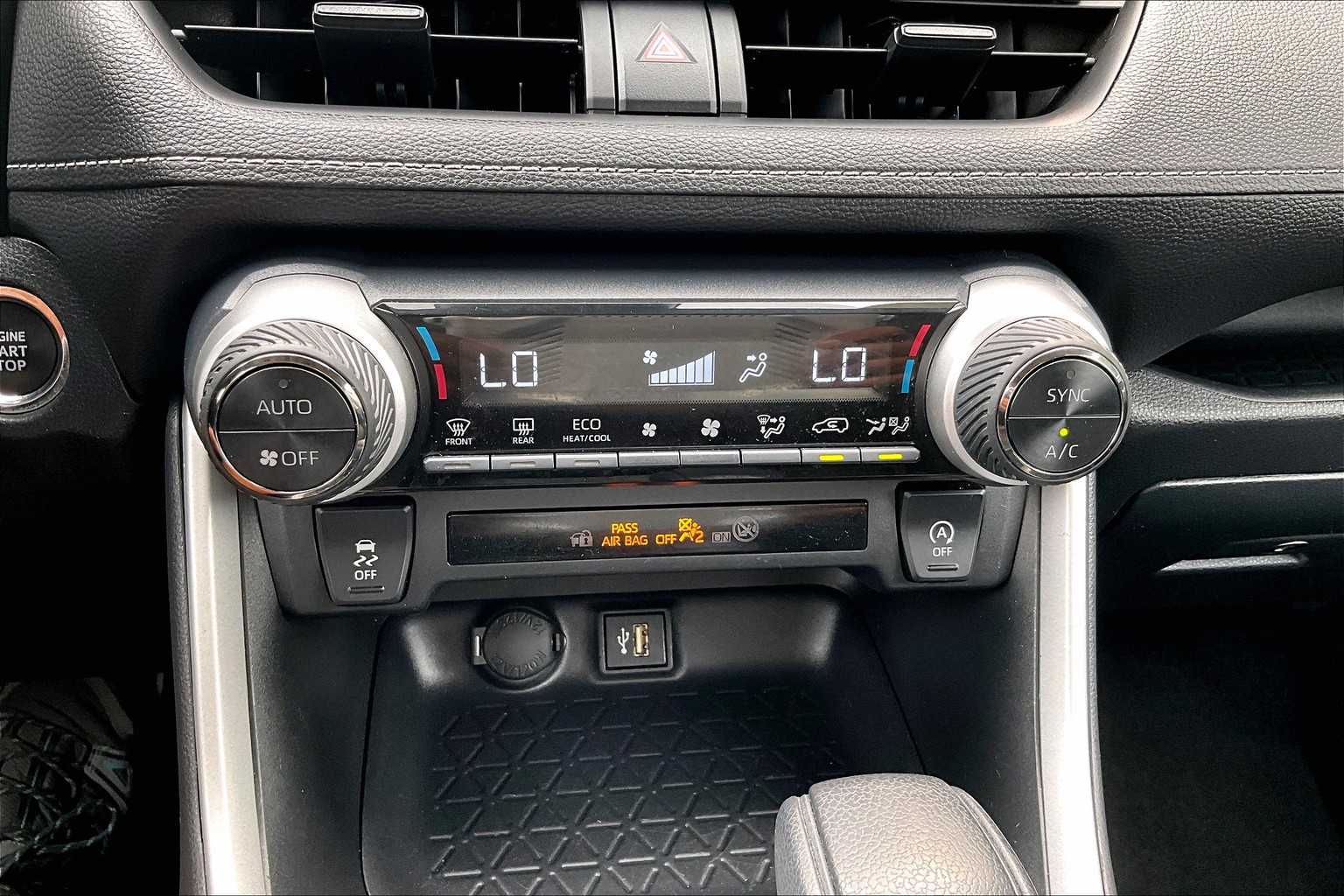 2023 Toyota RAV4 XLE - Photo 50
