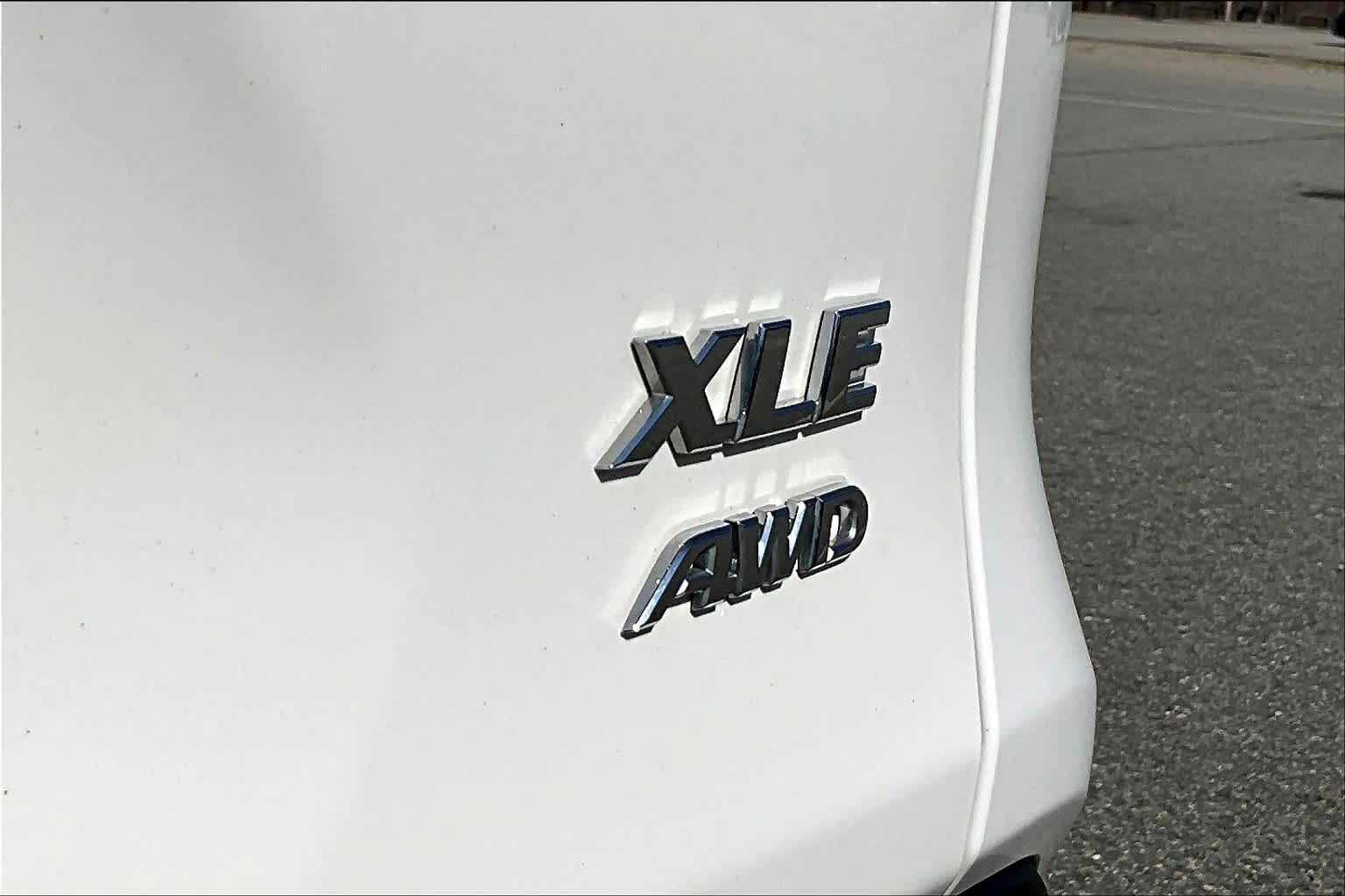 2023 Toyota RAV4 XLE - Photo 57