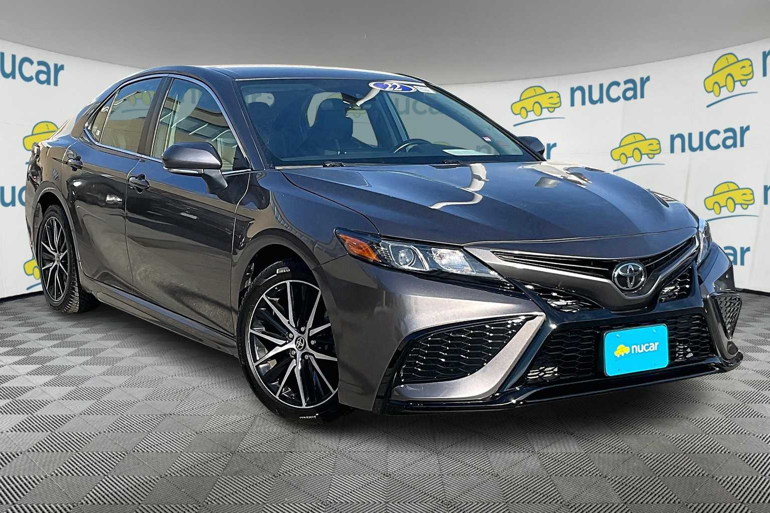 2022 Toyota Camry SE - Photo 1