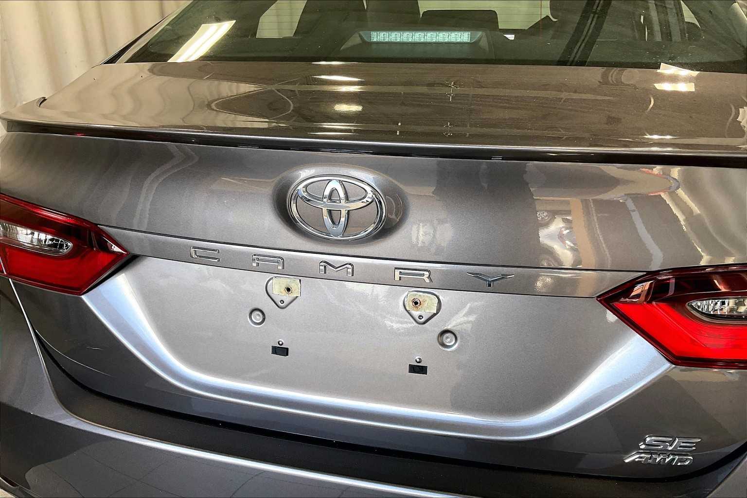 2022 Toyota Camry SE - Photo 28