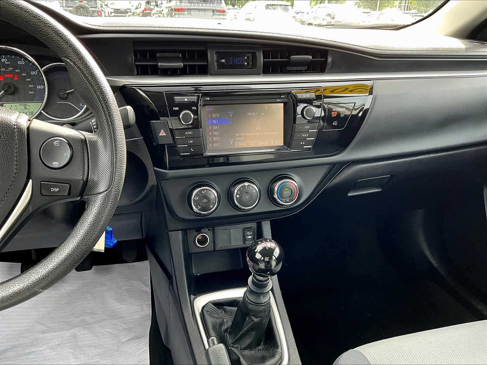 2016 Toyota Corolla L - Photo 18