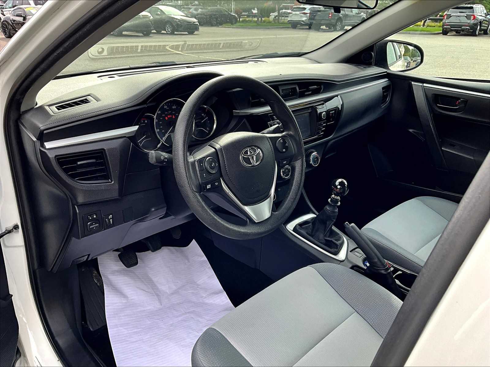 2016 Toyota Corolla L - Photo 8