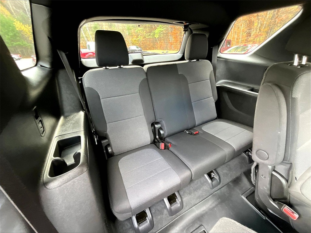 2022 Chevrolet Traverse LT - Photo 17