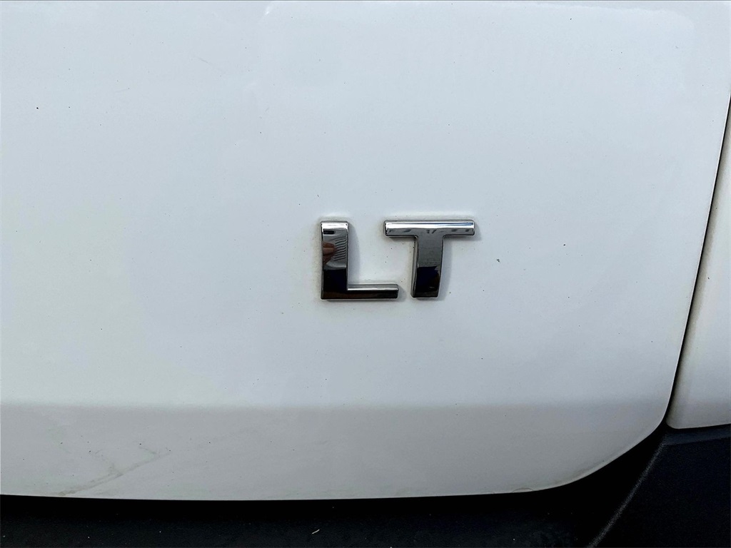 2022 Chevrolet Traverse LT - Photo 30