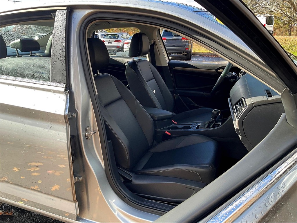 2019 Volkswagen Jetta SEL - Photo 11