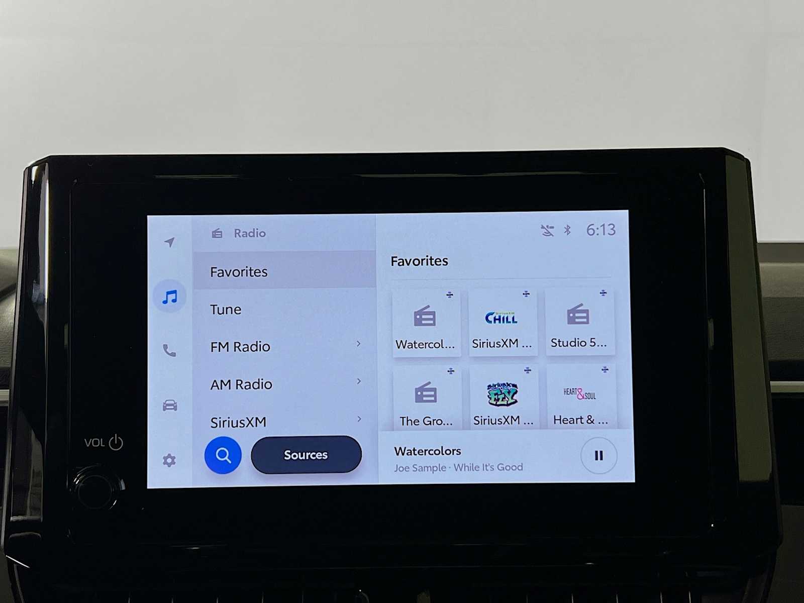 2026 Toyota Corolla Hybrid LE - Photo 8