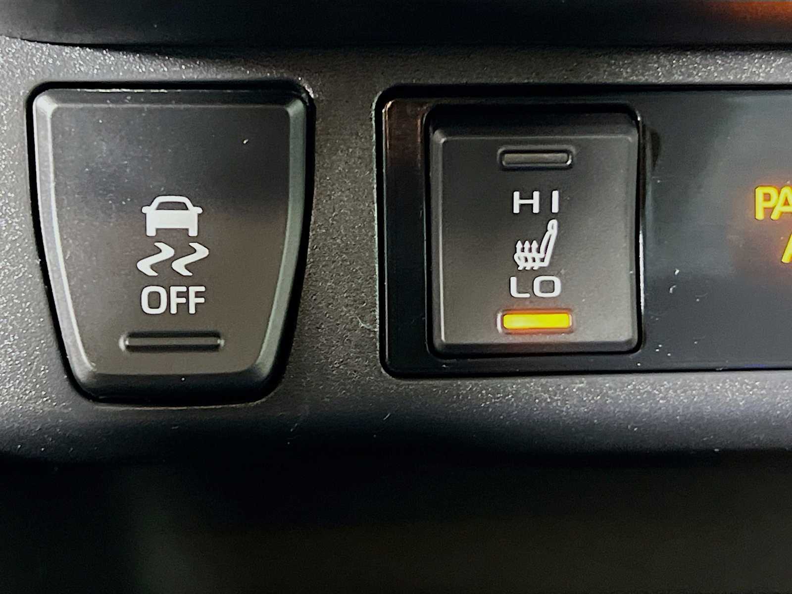 2019 Toyota RAV4 XLE - Photo 20