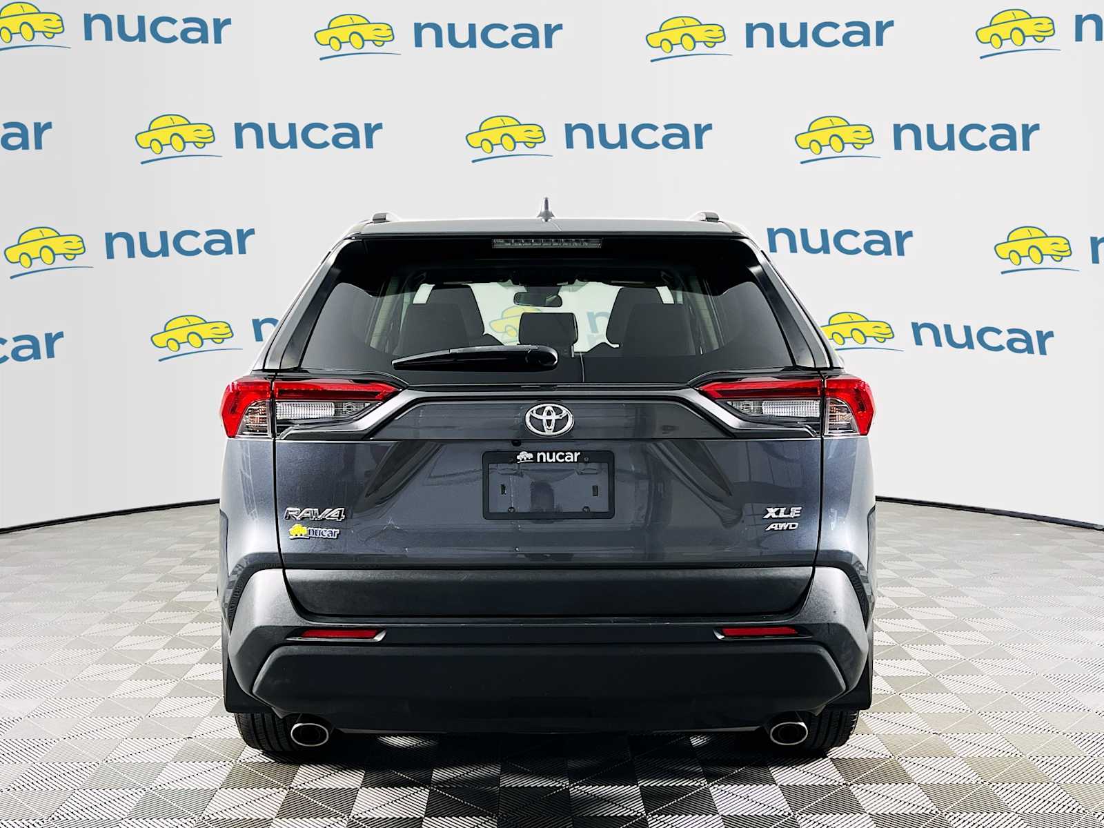 2019 Toyota RAV4 XLE - Photo 6