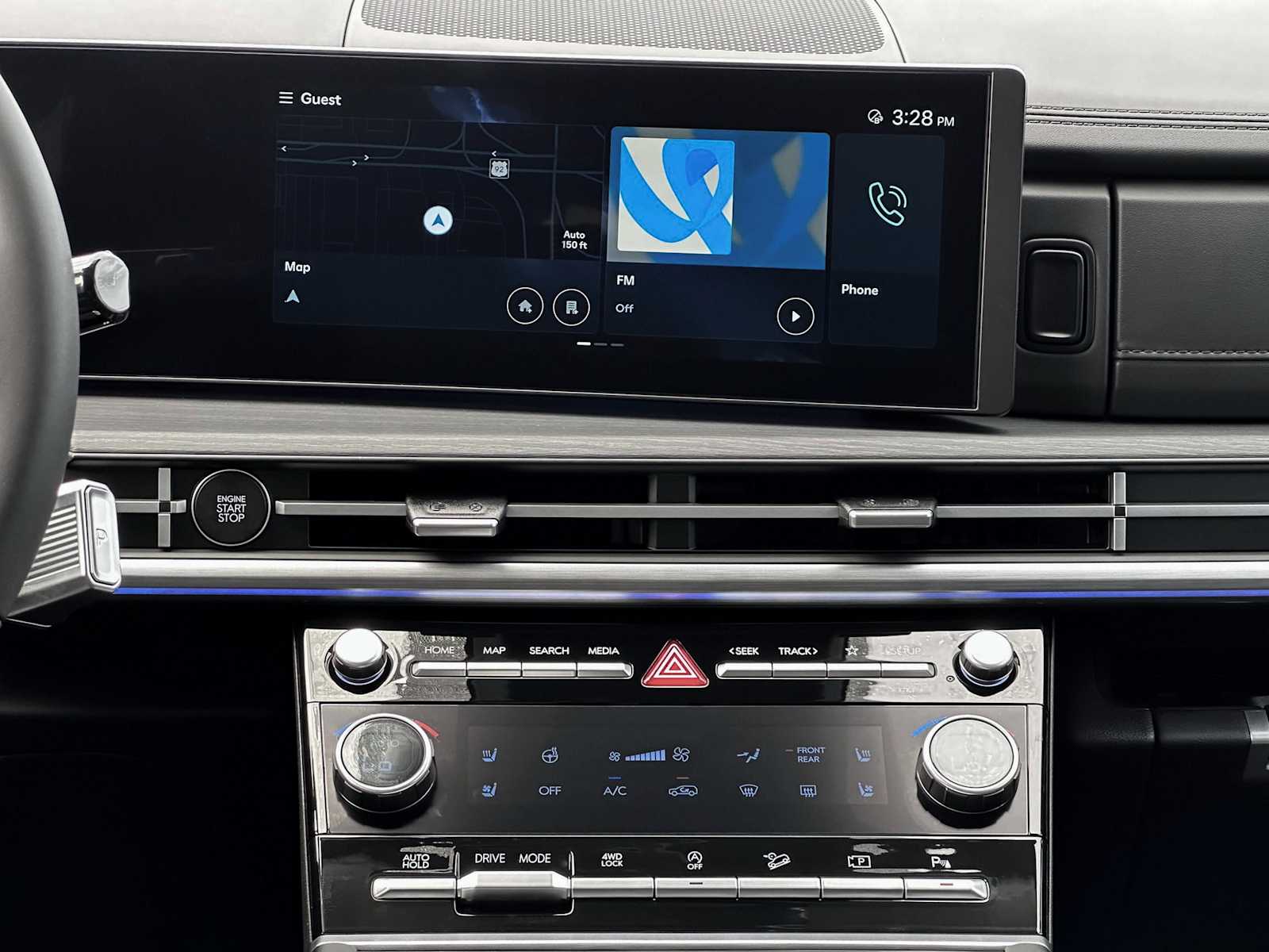 2024 Hyundai Santa Fe Limited - Photo 19