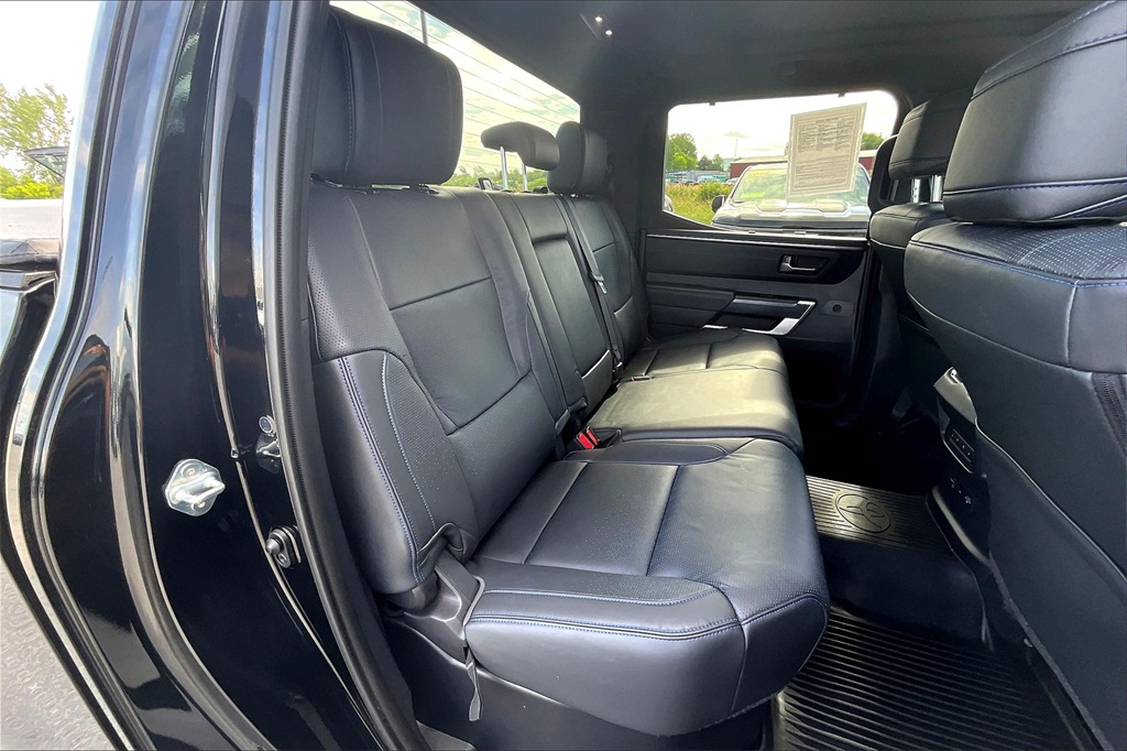 2024 Toyota Tundra Platinum - Photo 16