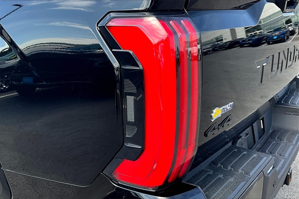 2024 Toyota Tundra Platinum - Photo 35