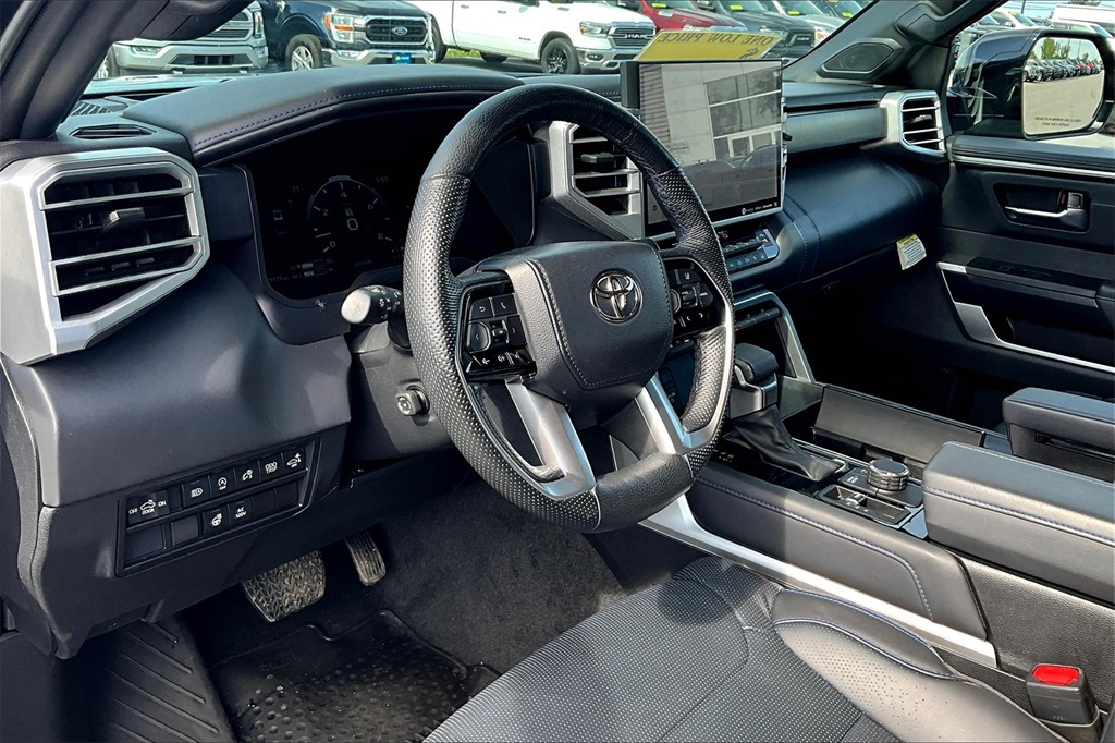 2024 Toyota Tundra Platinum - Photo 8