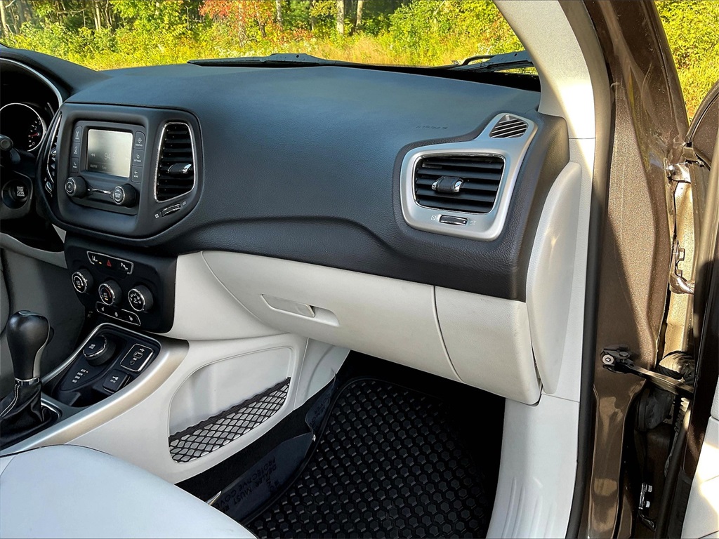 2018 Jeep Compass Latitude - Photo 13