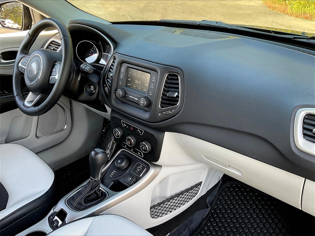 2018 Jeep Compass Latitude - Photo 14