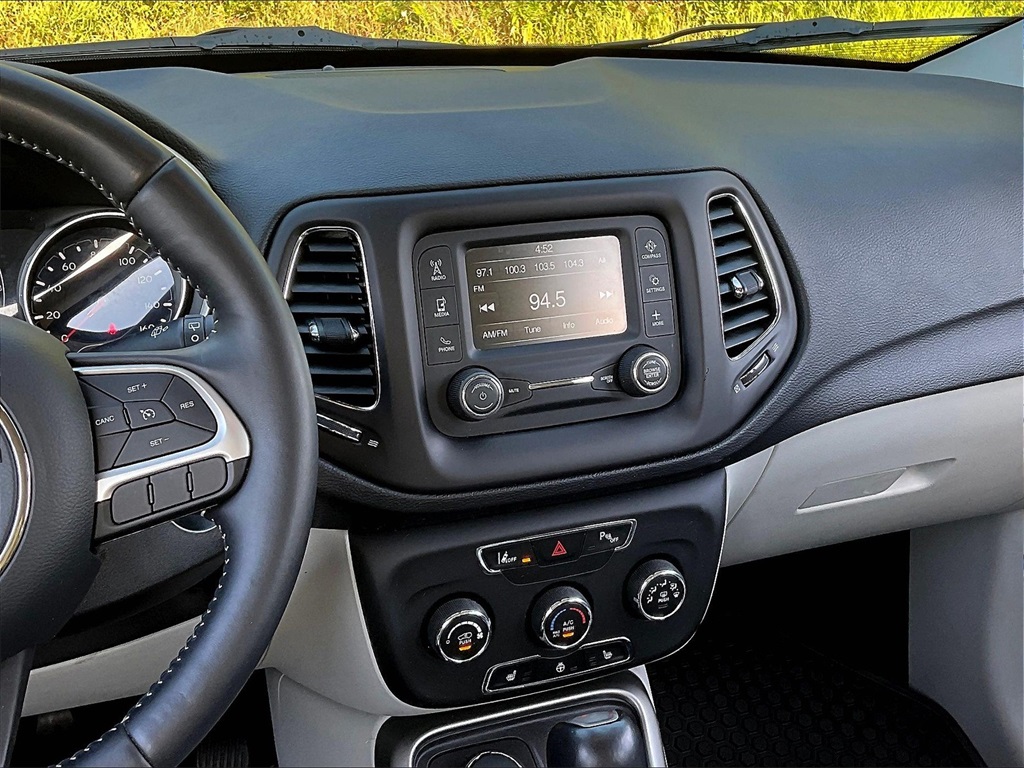 2018 Jeep Compass Latitude - Photo 18