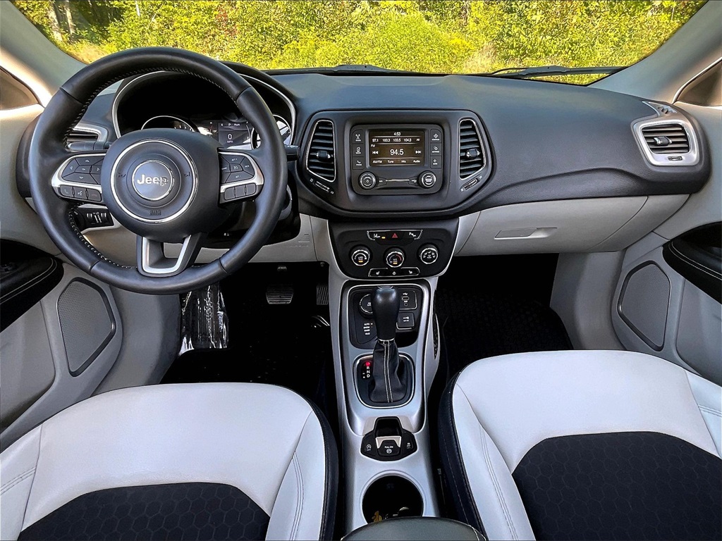 2018 Jeep Compass Latitude - Photo 21