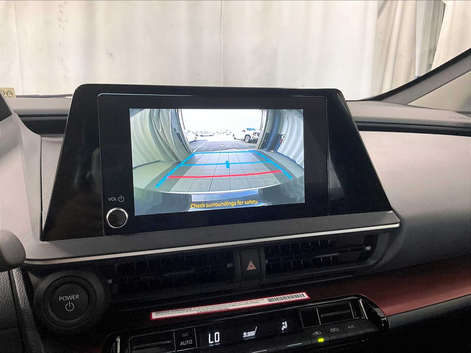 2024 Toyota Prius Prime SE - Photo 19