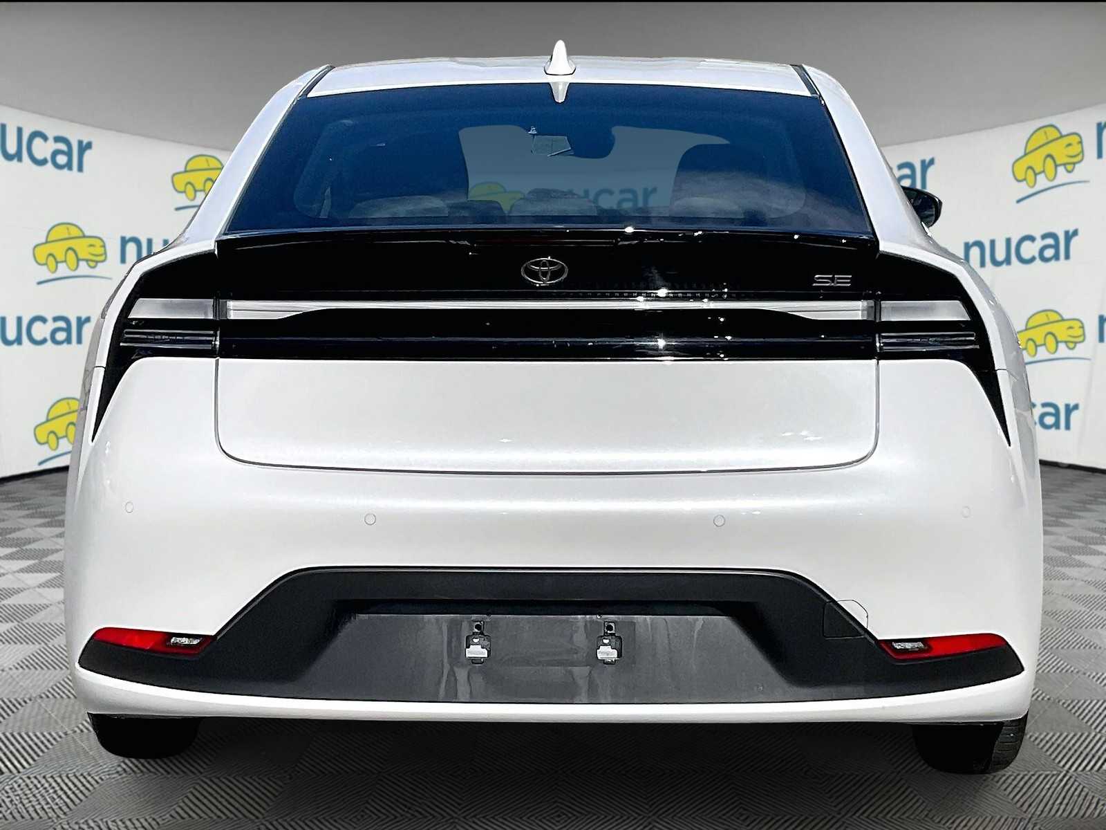 2024 Toyota Prius Prime SE - Photo 5