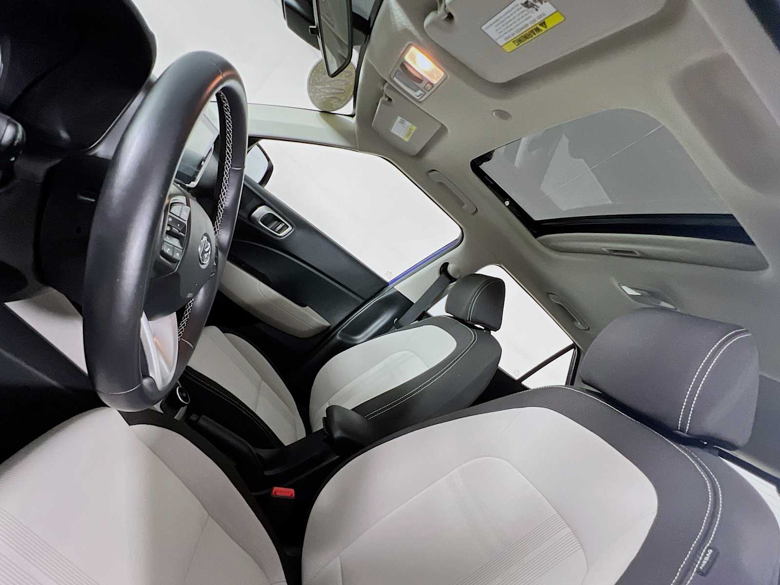 2022 Hyundai Venue SEL - Photo 21