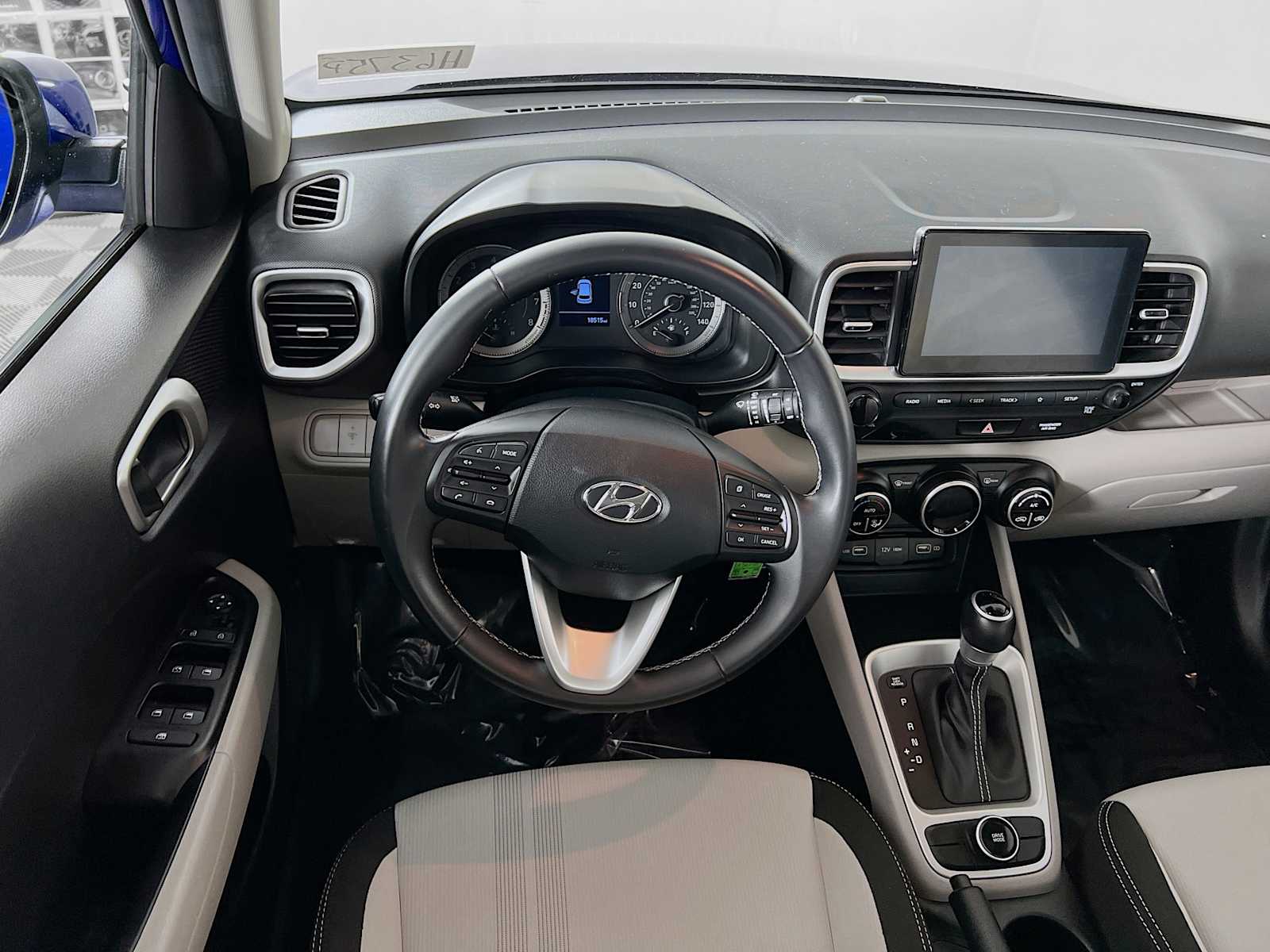 2022 Hyundai Venue SEL - Photo 22