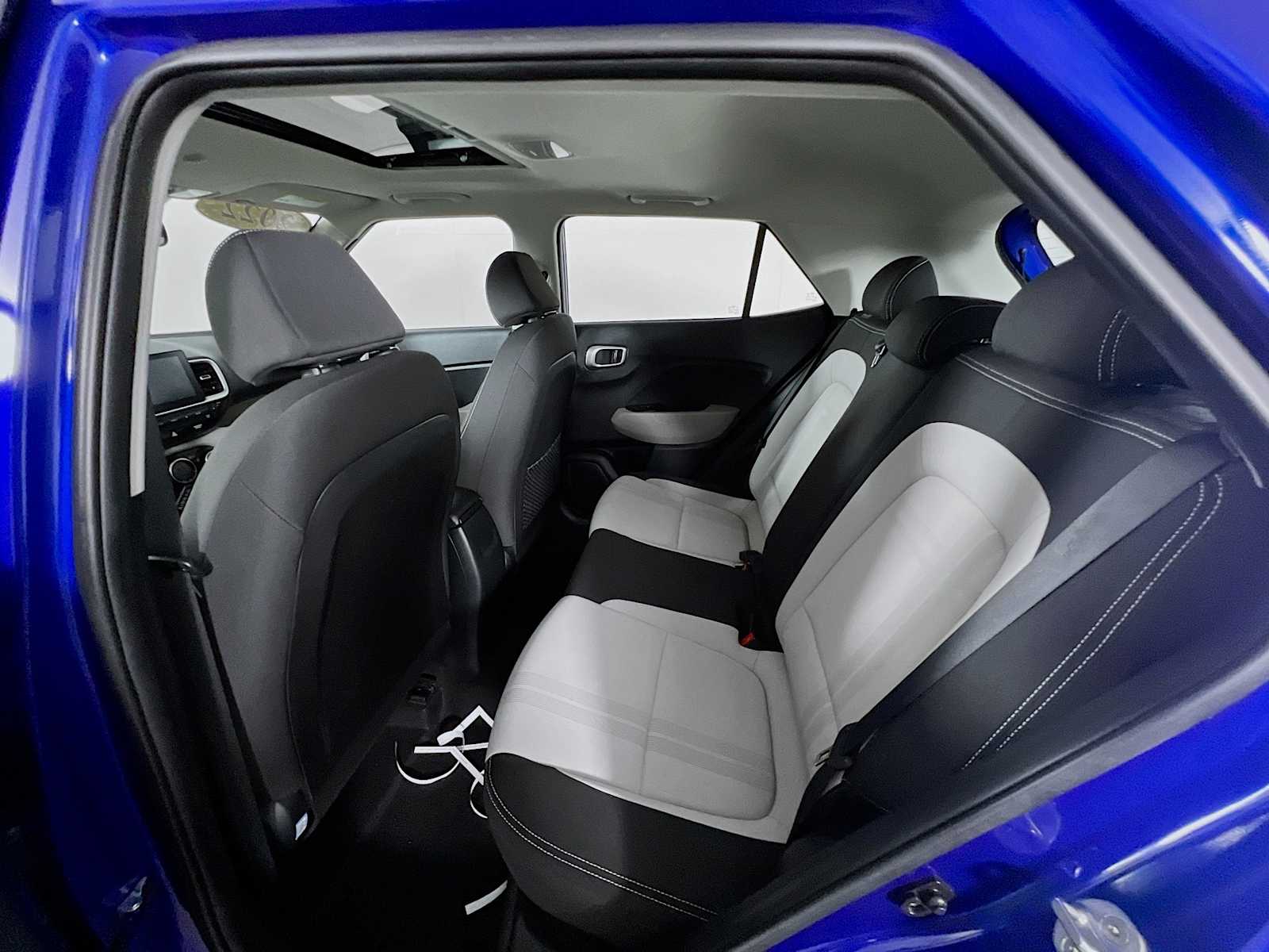 2022 Hyundai Venue SEL - Photo 24