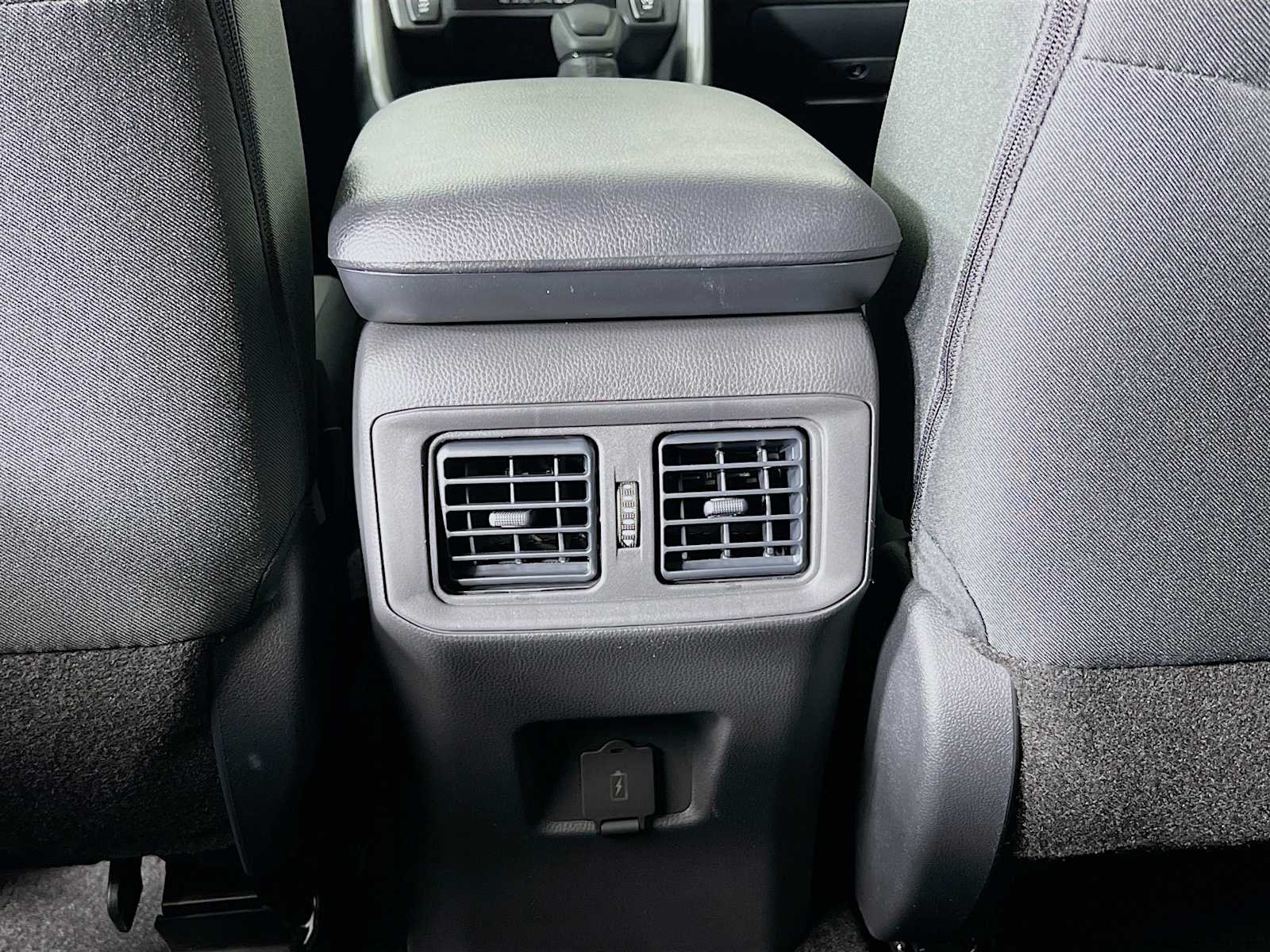 2025 Toyota RAV4 LE - Photo 14