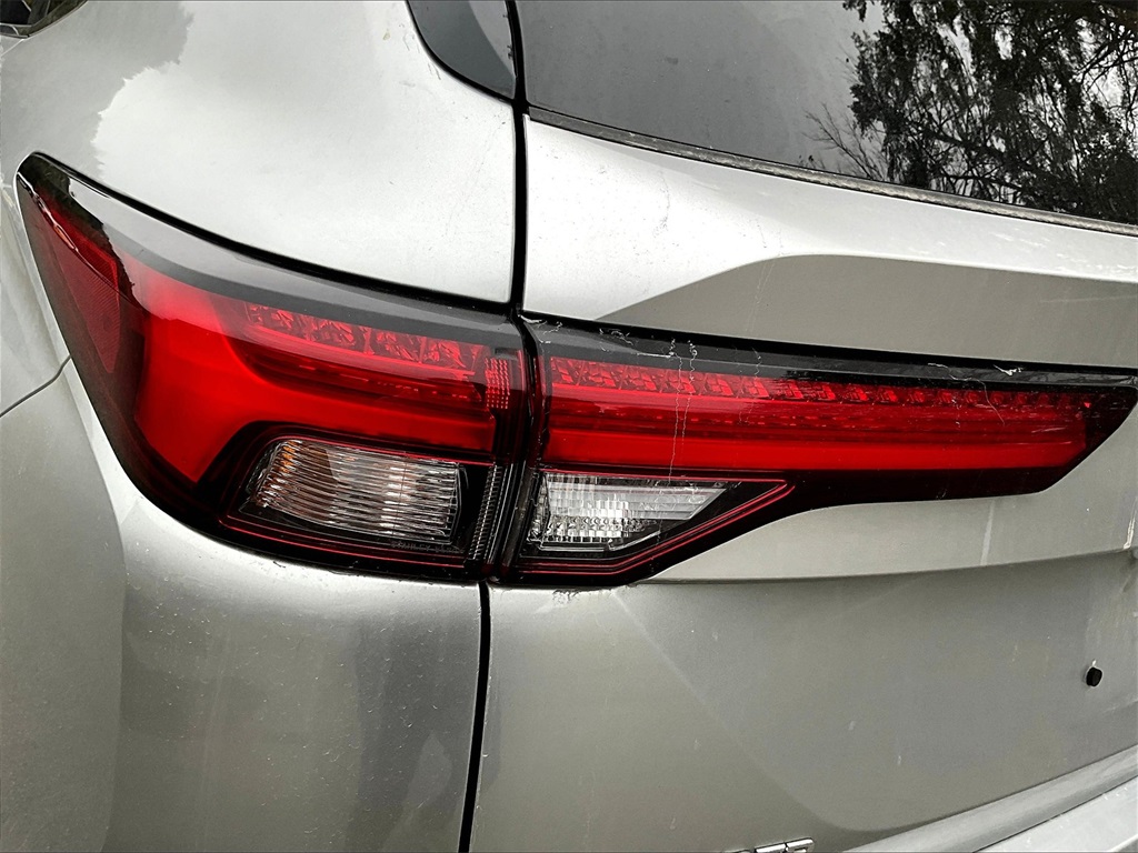 2023 Mitsubishi Outlander SE - Photo 33