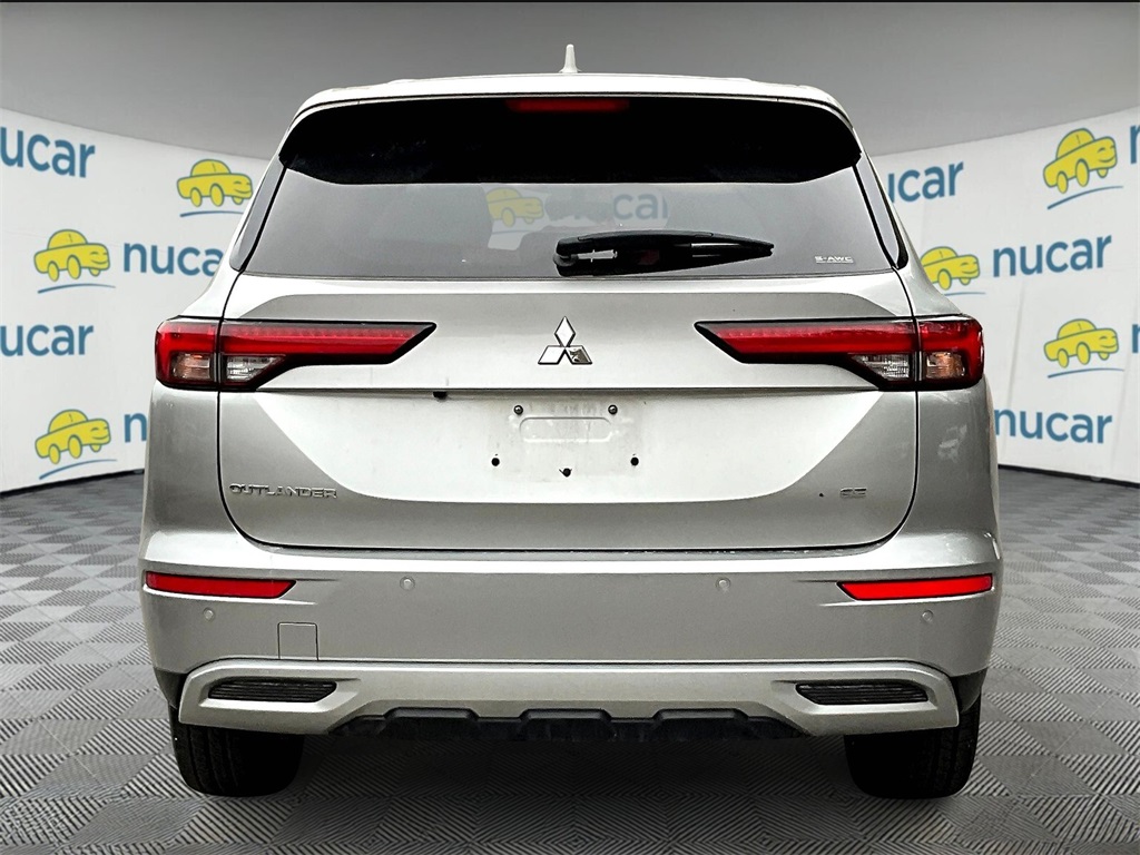 2023 Mitsubishi Outlander SE - Photo 5
