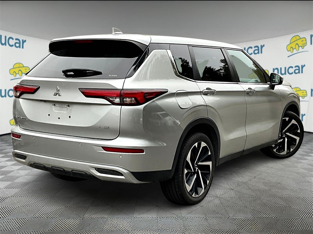 2023 Mitsubishi Outlander SE - Photo 6