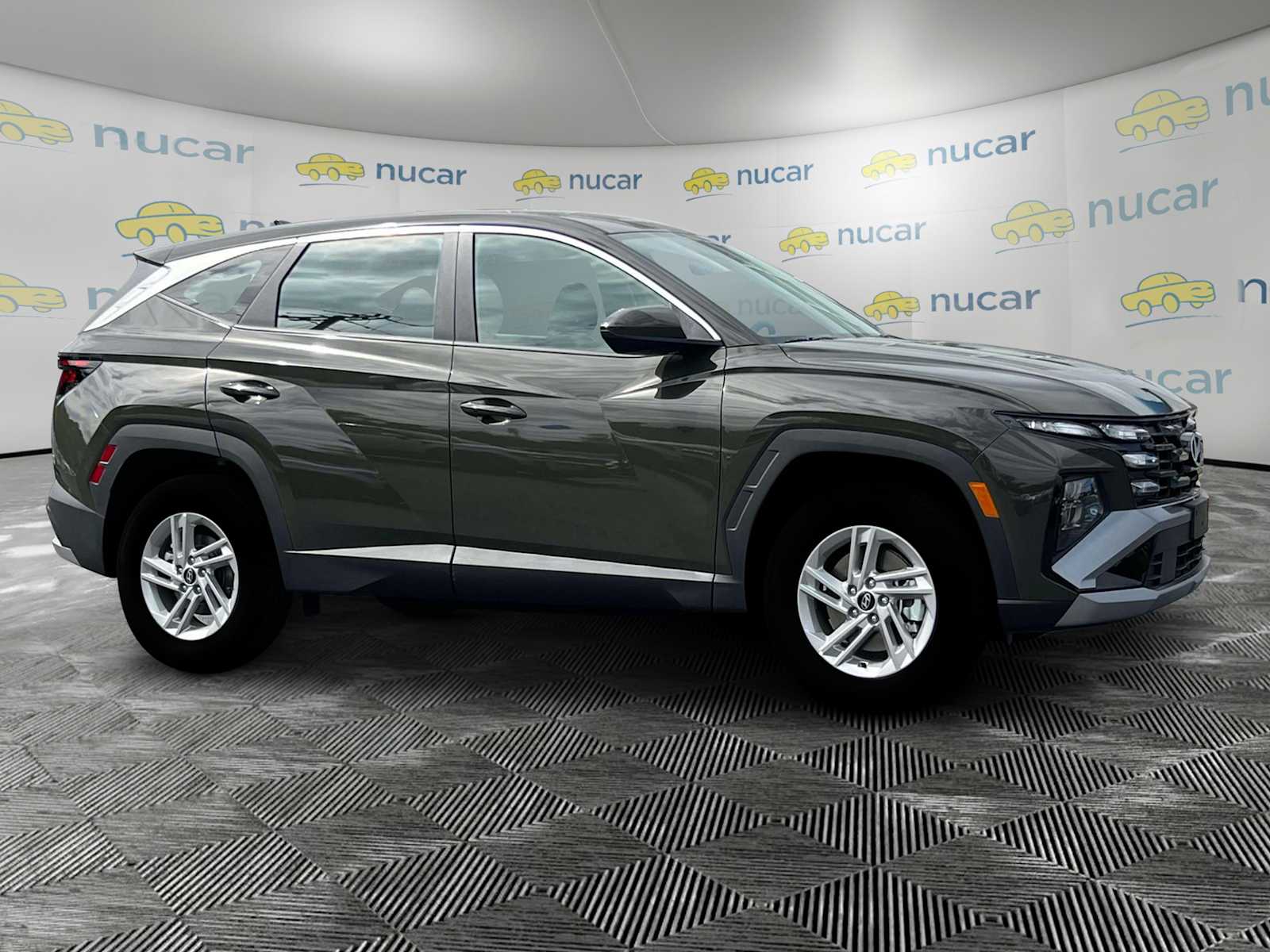 2025 Hyundai Tucson SE - Photo 11