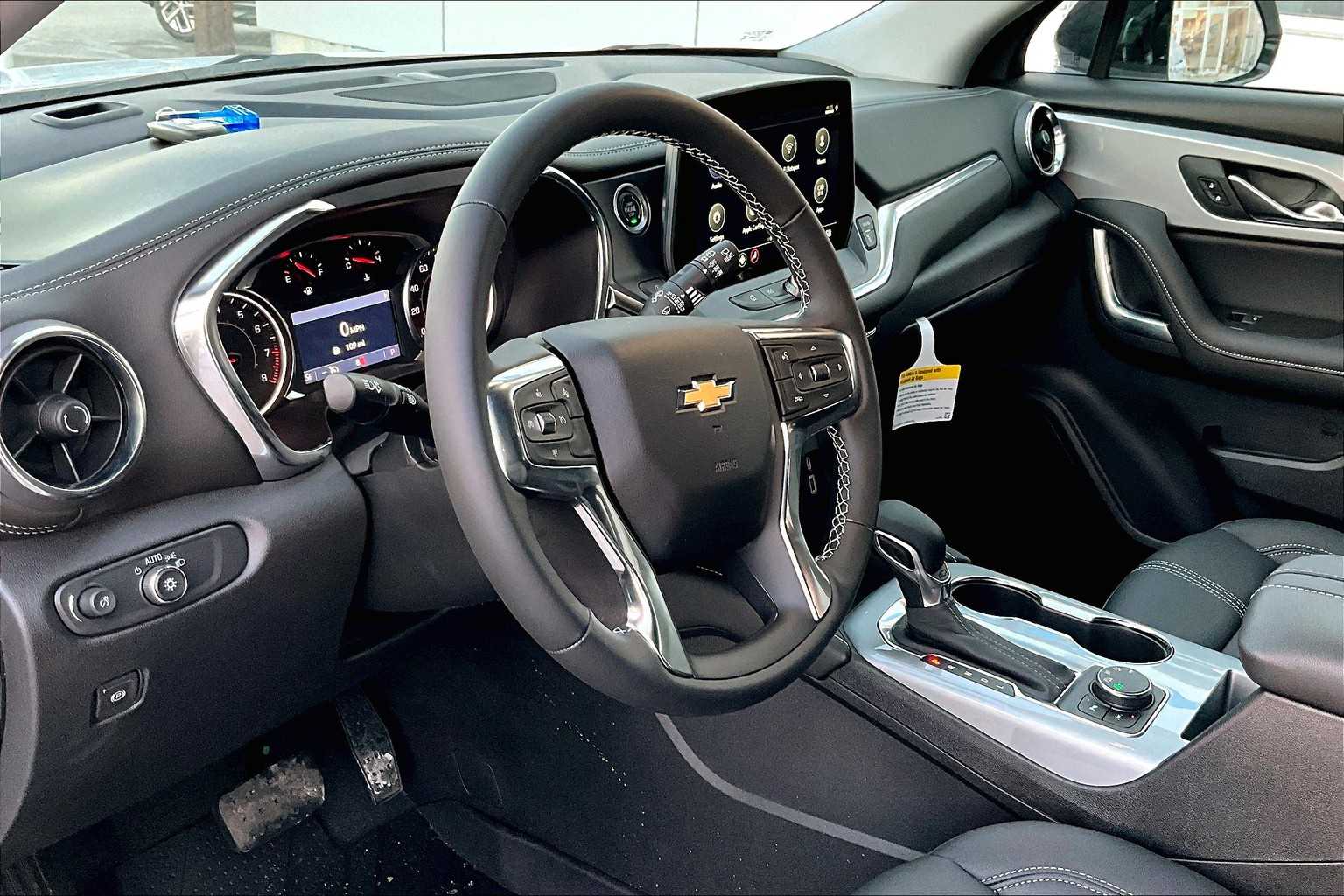 2025 Chevrolet Blazer LT - Photo 9