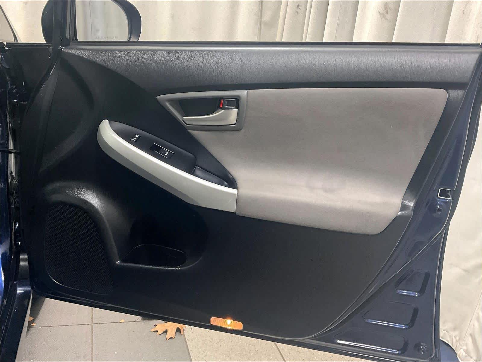 2015 Toyota Prius Two - Photo 12