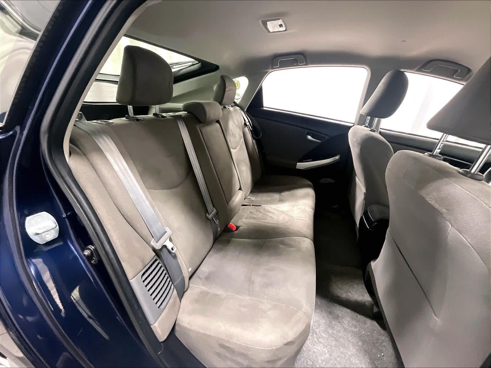 2015 Toyota Prius Two - Photo 16