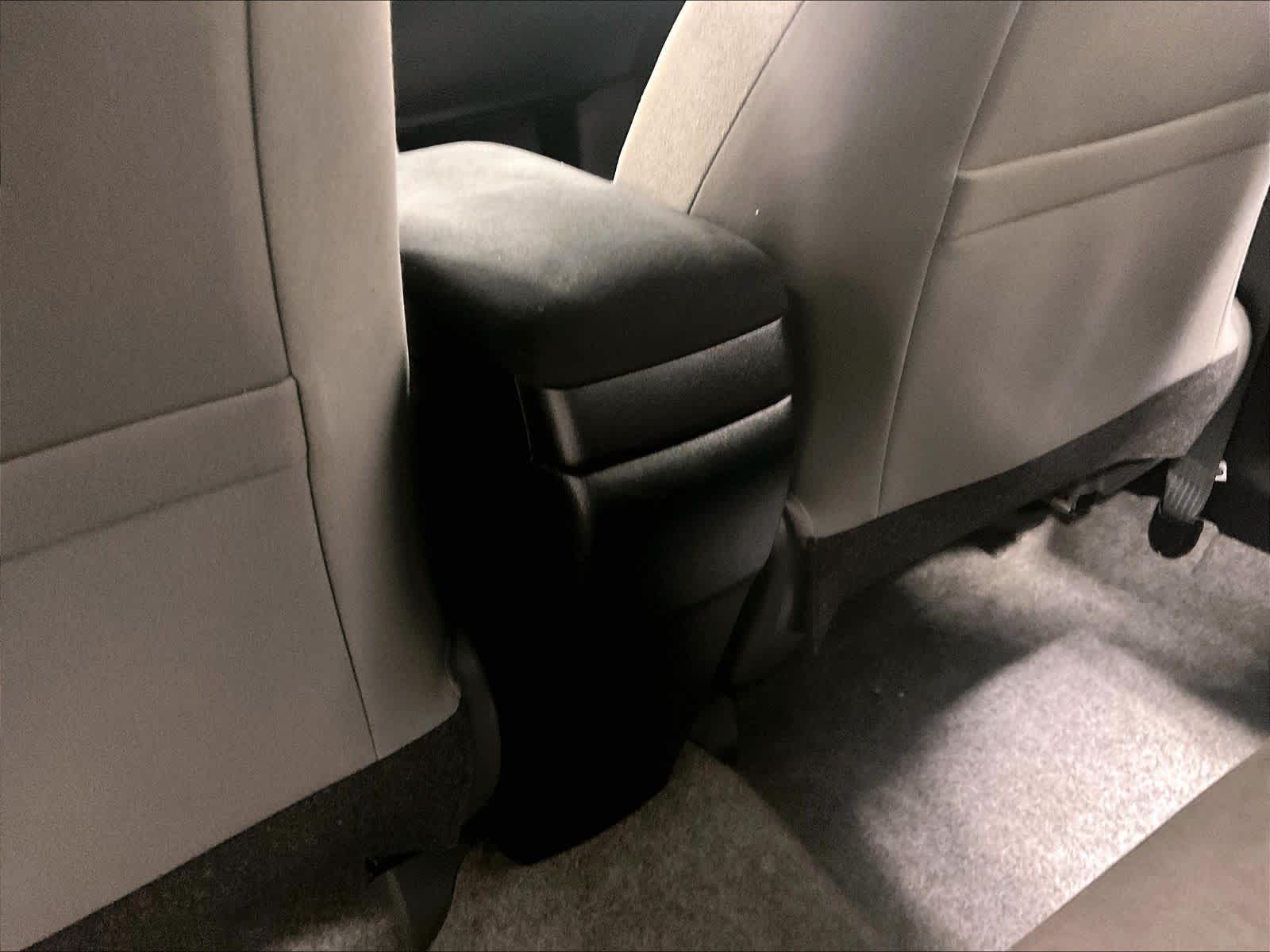 2015 Toyota Prius Two - Photo 27