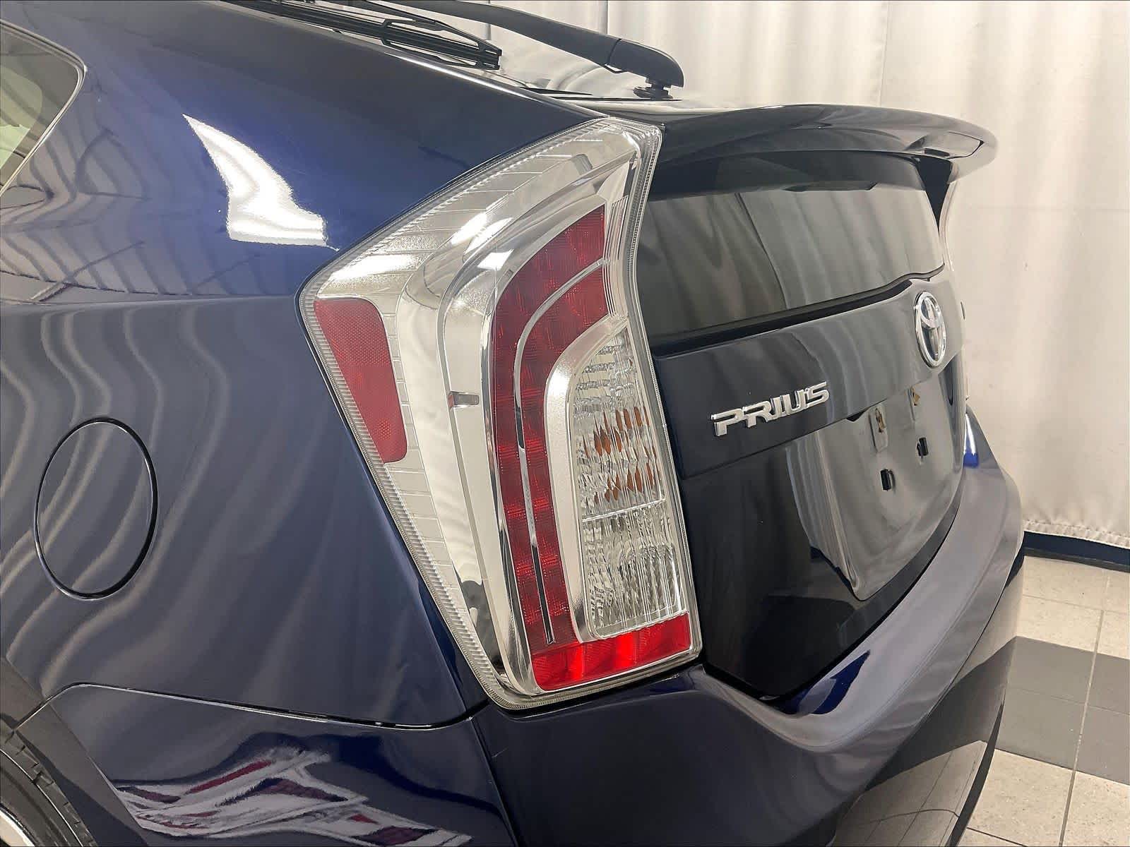 2015 Toyota Prius Two - Photo 33