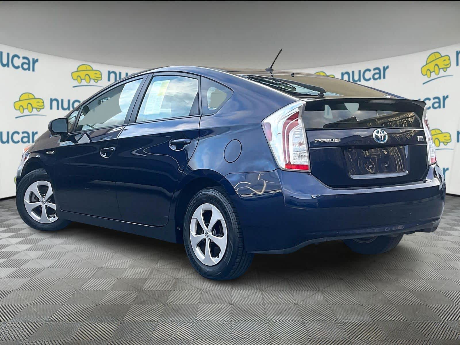 2015 Toyota Prius Two - Photo 4