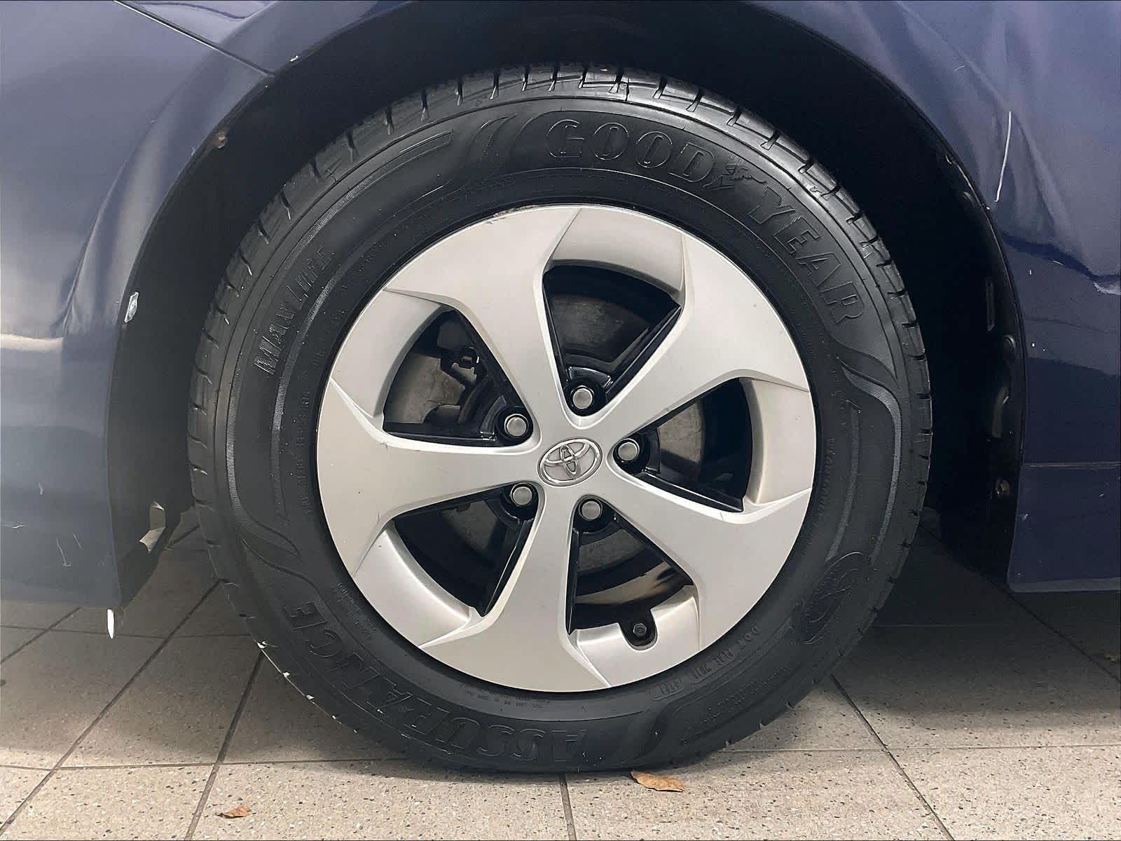 2015 Toyota Prius Two - Photo 7