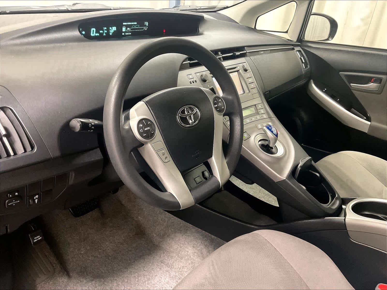 2015 Toyota Prius Two - Photo 8