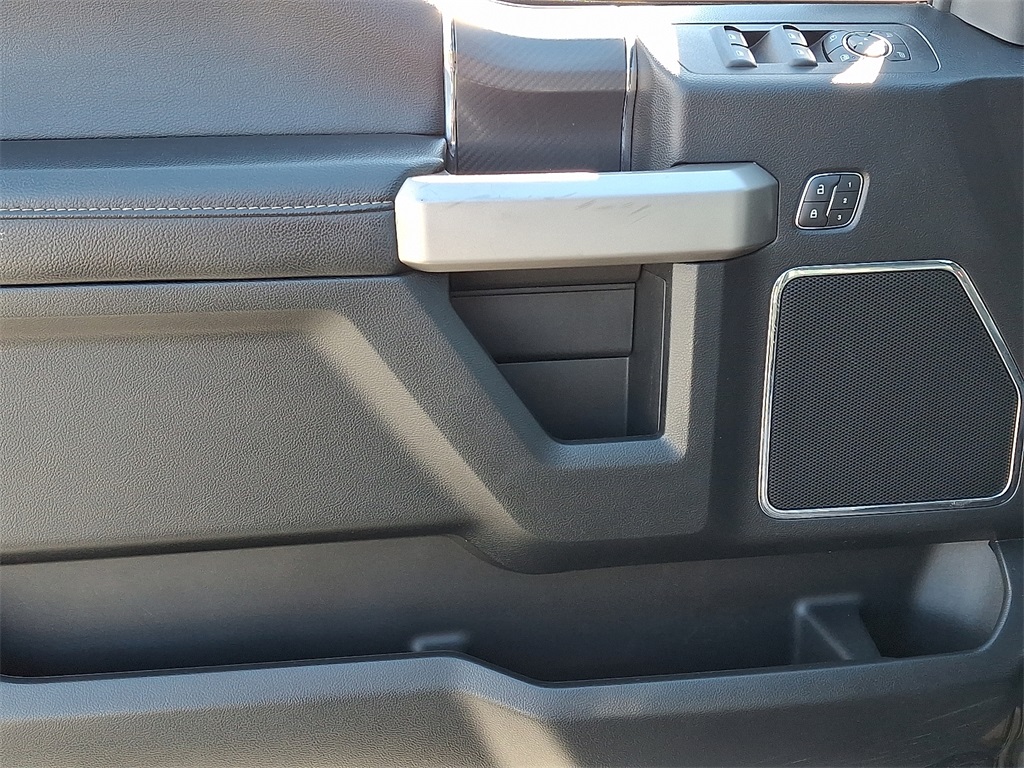 2019 Ford F-150 Lariat - Photo 13