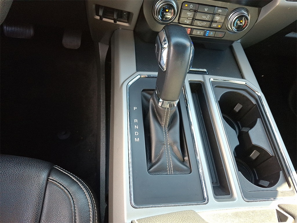 2019 Ford F-150 Lariat - Photo 16
